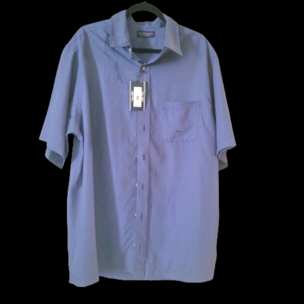 Size XLT Roundtree & Yorke XLT Blue Plaid Short Sleeve Shirt